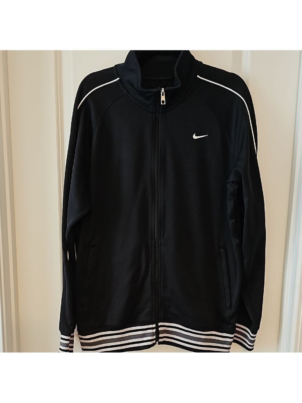 Nike Black Full Zip Jacket - Picture 1 of 10